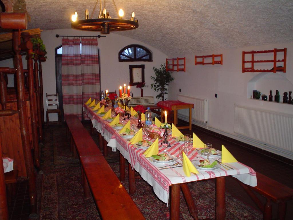 Gasthaus Gedeon Tanya Panzio Jakabszállás Exterior foto